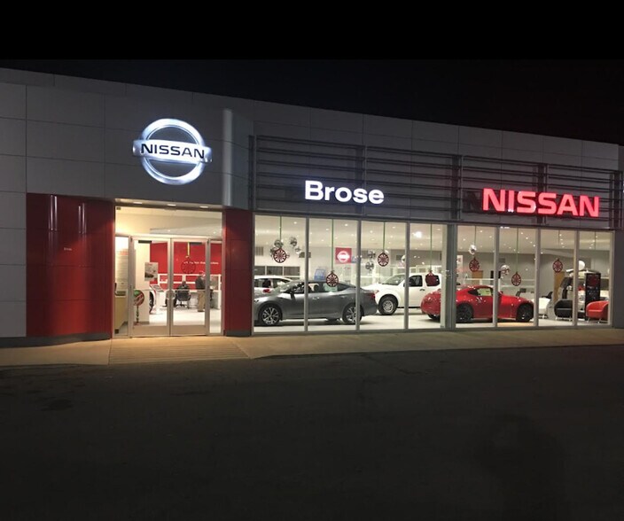 More Photos Of 813 S Parkway St, Corinth Auto Dealership For Sale