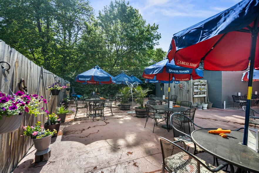 More Photos Of 3538 Columbia Pky, Cincinnati Restaurant For Sale