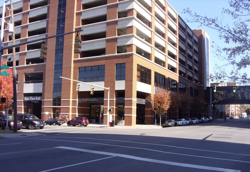More Photos Of 1801 4th Ave S, Birmingham Parking Garage For Lease