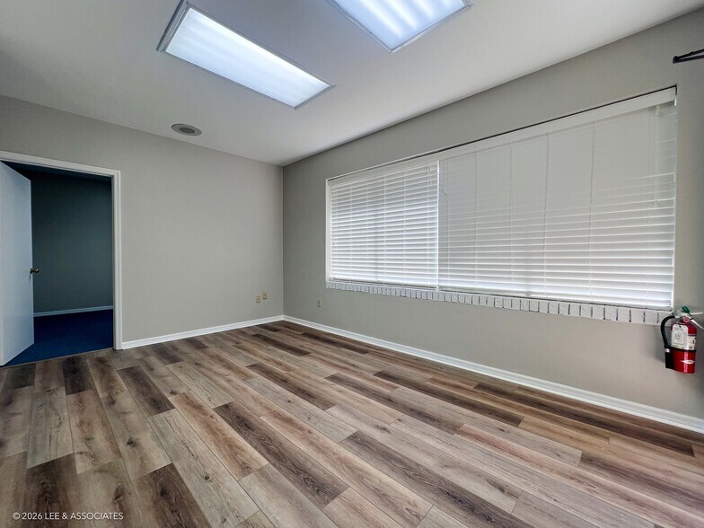 More Photos Of 4432 NW 23rd Ave, Gainesville Office For Lease