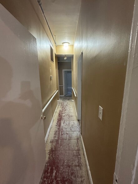 More Photos Of 2449 Shirley Ave, Baltimore Flex For Sale