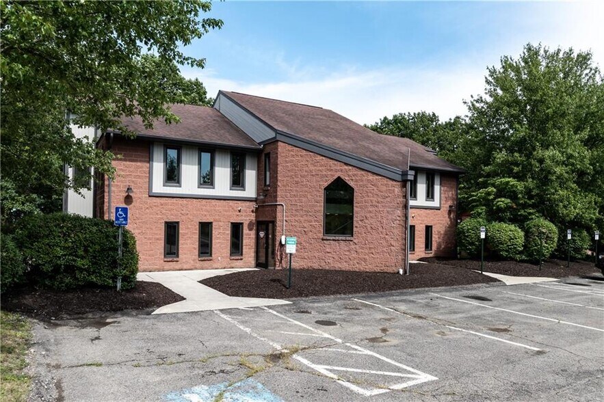 Primary Photo Of 1300 Old Pond Rd, Bridgeville Office For Sale