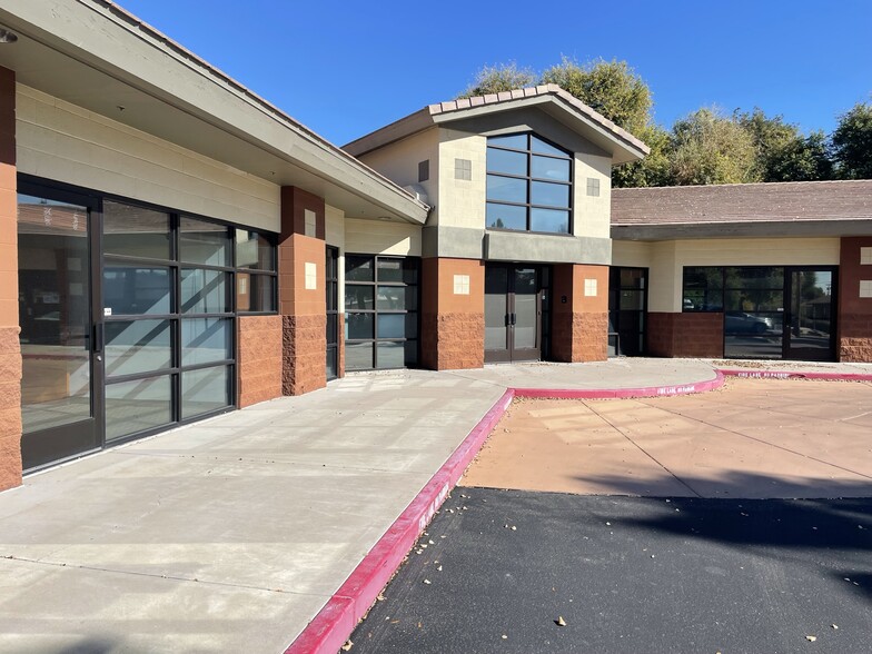 Primary Photo Of 4141 N 32nd St, Phoenix Medical For Lease