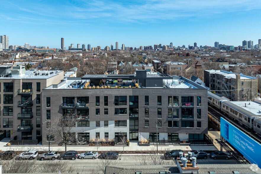 More Photos Of 3421 N Ashland Ave, Chicago Coworking Space