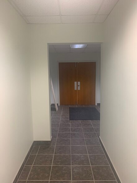 More Photos Of 4525 Rhodes Dr, Windsor Light Distribution For Lease