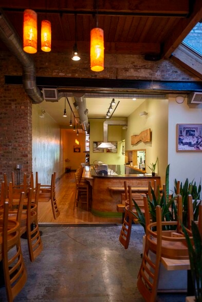More Photos Of 1829 W Chicago Ave, Chicago Storefront Retail Residential For Lease
