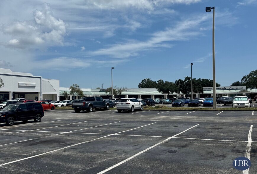 Primary Photo Of 188-282 Barton Blvd, Rockledge Unknown For Lease