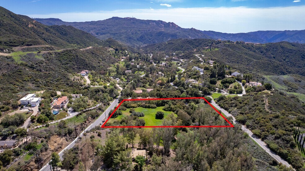 More Photos Of 24415 Mulholland Hwy, Calabasas Land For Sale