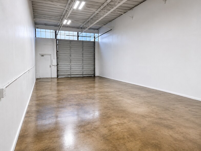 More Photos Of 2618 Bomar Ave, Dallas Land For Lease