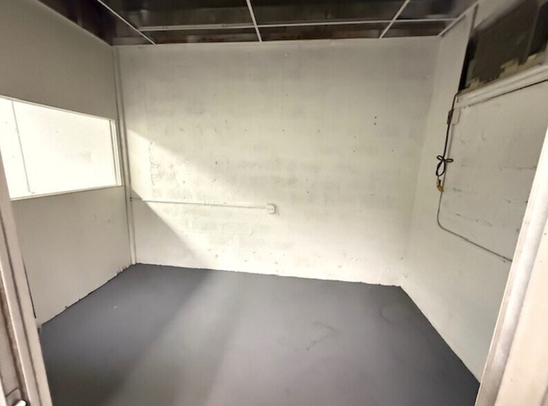 More Photos Of 14040 NW 19th Ave, Opa-locka Industrial For Lease