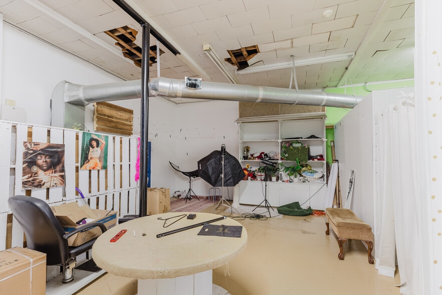 More Photos Of 221 W Lamar St, Americus General Retail For Sale