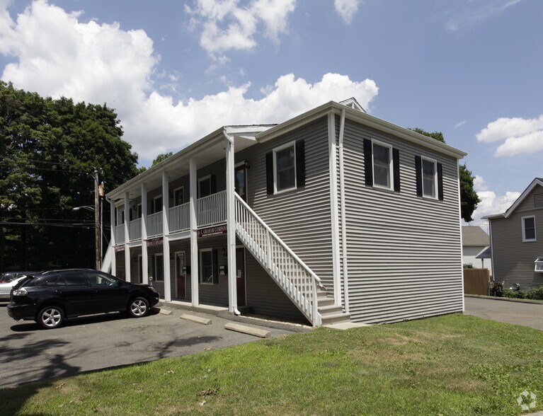 More Photos Of 30 Ferry Blvd, Stratford Office For Lease