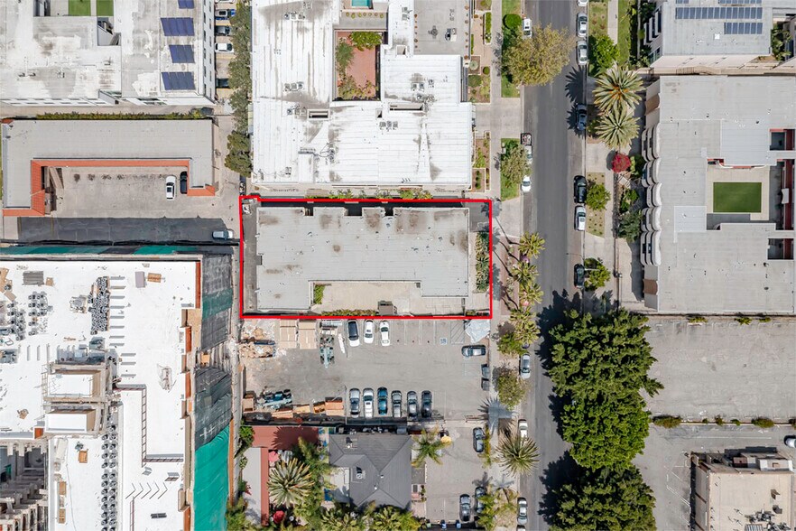 More Photos Of 741 S Hobart Blvd, Los Angeles Apartments For Sale