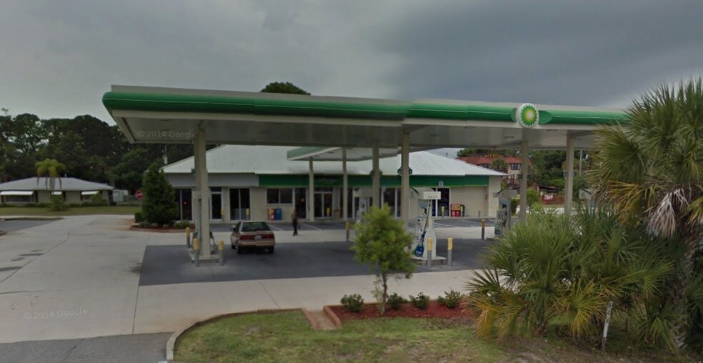 More Photos Of 4310 S Washington Ave, Titusville Service Station For Lease