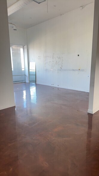 More Photos Of 848 N La Cienega Blvd, Los Angeles Unknown For Lease