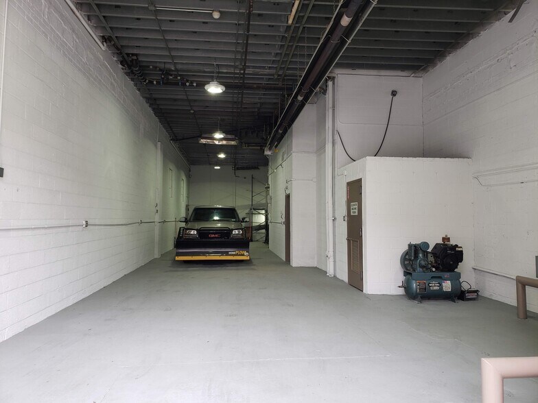 More Photos Of 1219 37th Ave, Long Island City Flex For Lease