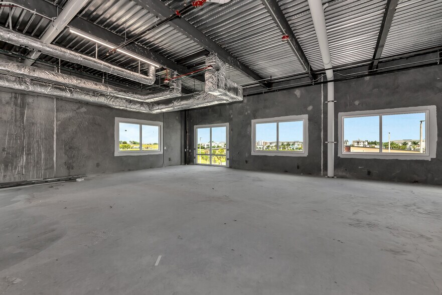 More Photos Of 2851 Height St, Sarasota Medical For Lease