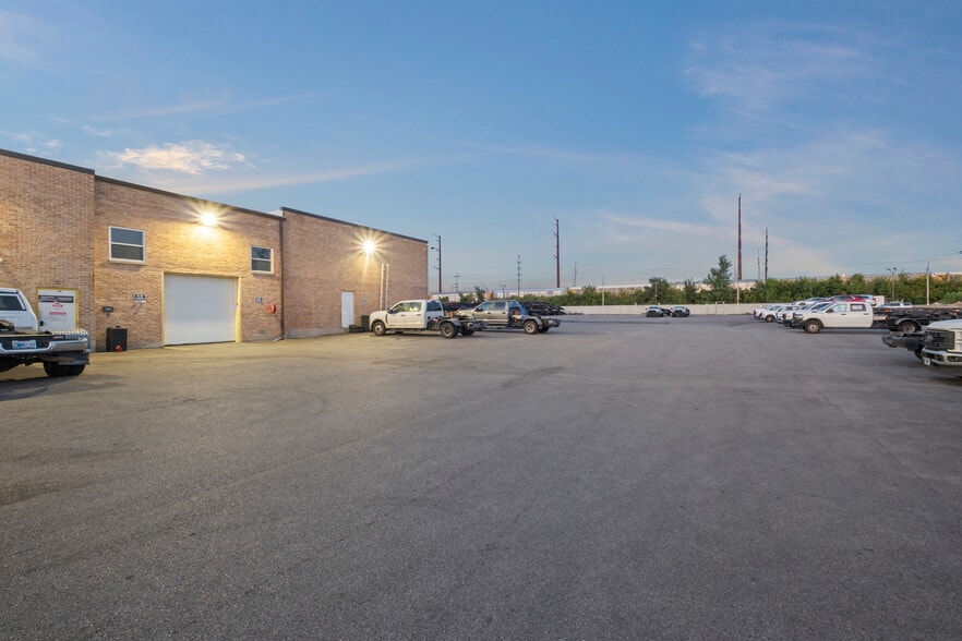 More Photos Of 1529 N 31st Ave, Melrose Park Truck Terminal For Lease
