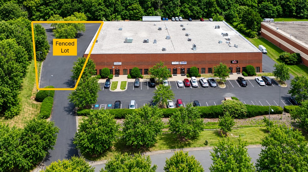 More Photos Of 9800 Twin Lakes Pkwy, Charlotte Manufacturing For Lease