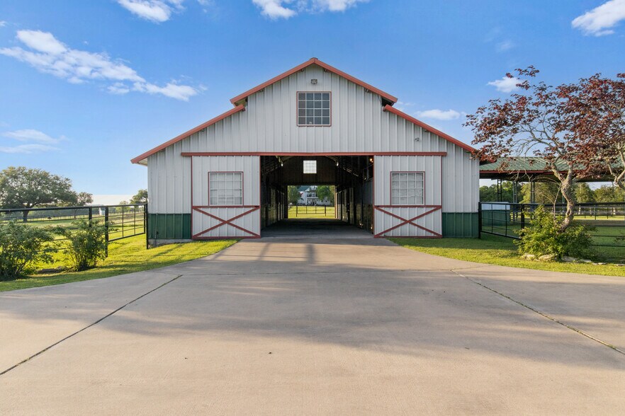 More Photos Of 1007 FM 390 E, Brenham Land For Sale