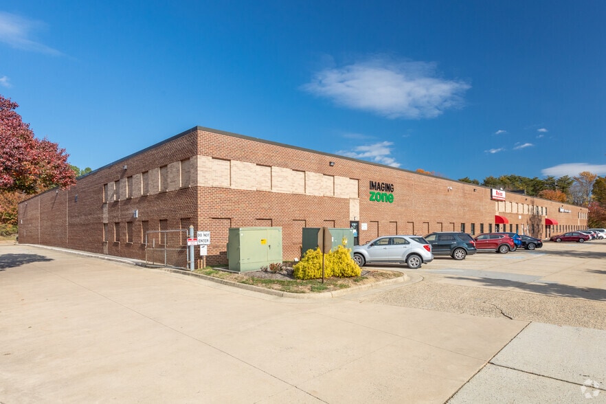 Primary Photo Of 6790 Commercial Dr, Springfield Manufacturing For Lease
