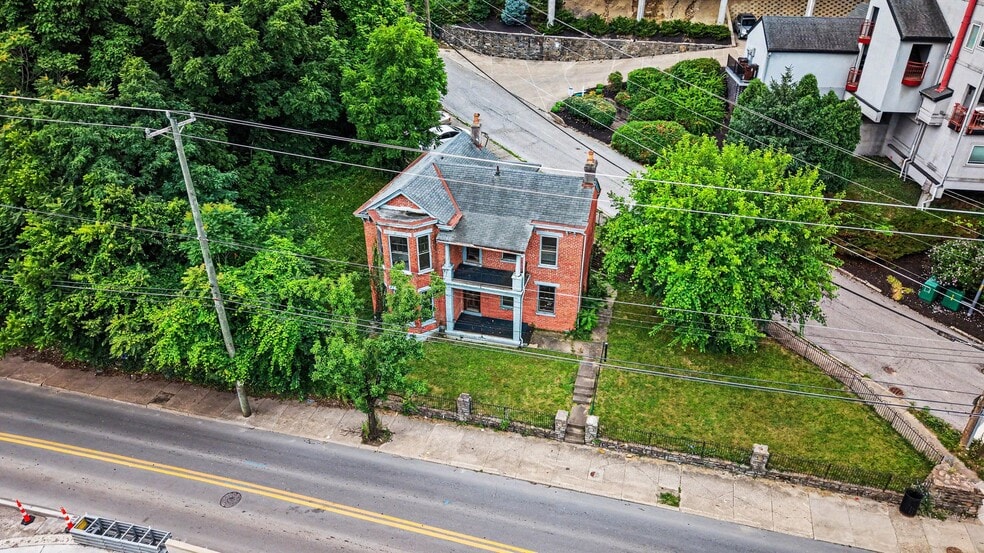 More Photos Of 831 Highway Ave, Covington Office For Sale