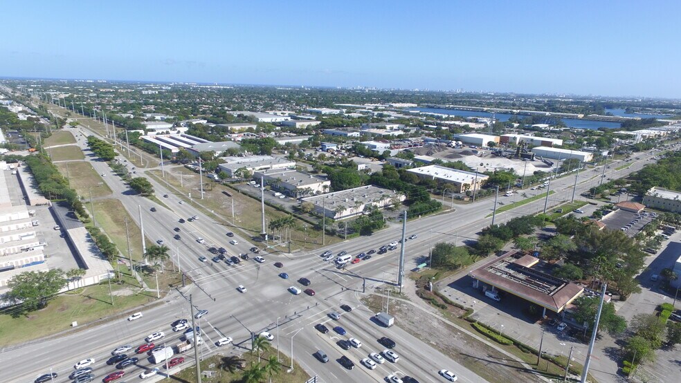 More Photos Of 1052 S Powerline Rd, Deerfield Beach Flex For Sale