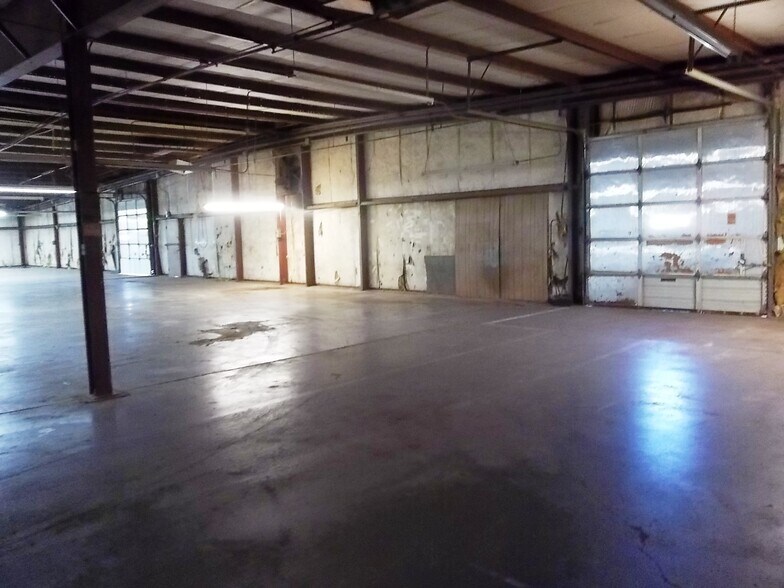 More Photos Of 1250 Tank Street, Neodesha Industrial For Sale