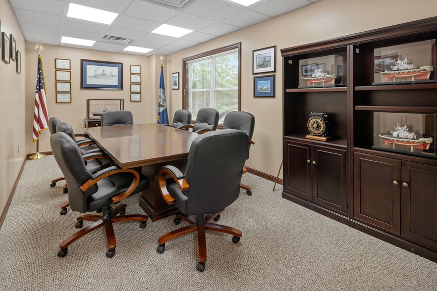 More Photos Of 30 Bolton Ln, West Creek Light Distribution For Sale
