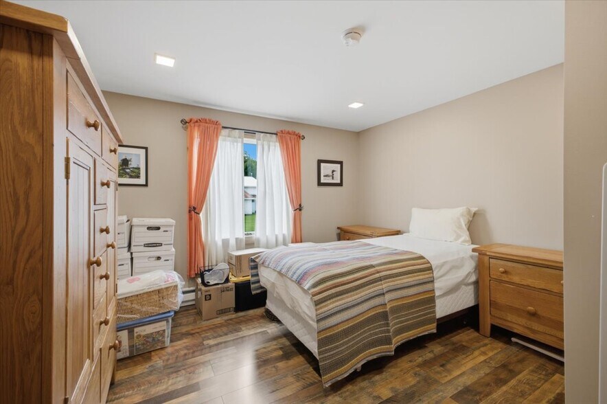More Photos Of 6275 State Highway 30, Indian Lake Flex For Sale