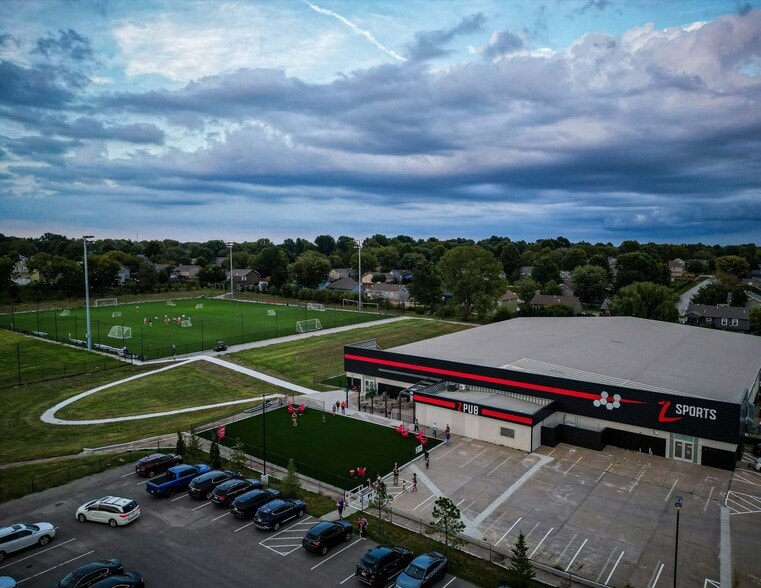 Primary Photo Of 707 Doc Henry Rd, Greenwood Sports And Entertainment For Sale