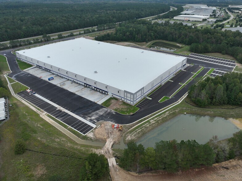 More Photos Of 5601 Chudoba Pky, Prince George Distribution For Lease