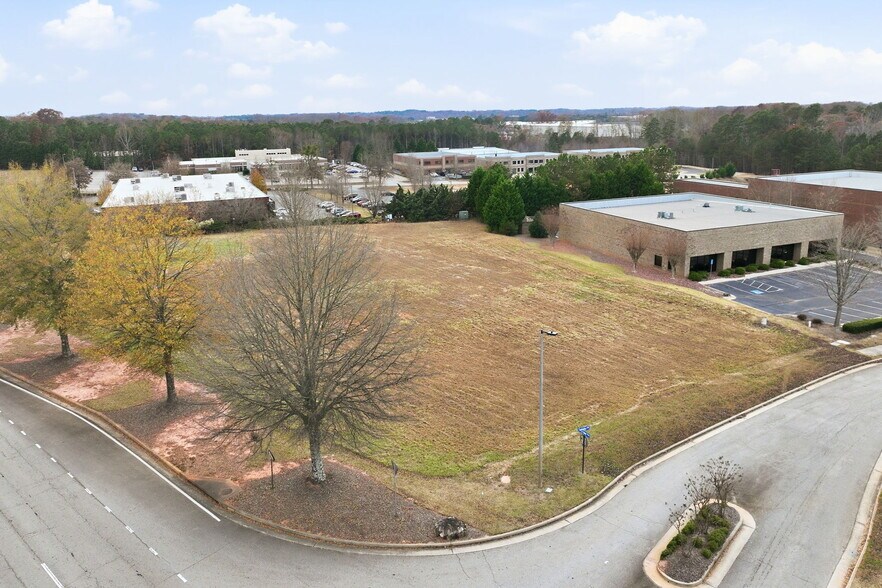 More Photos Of 4129 Industry Way, Flowery Branch Land For Lease