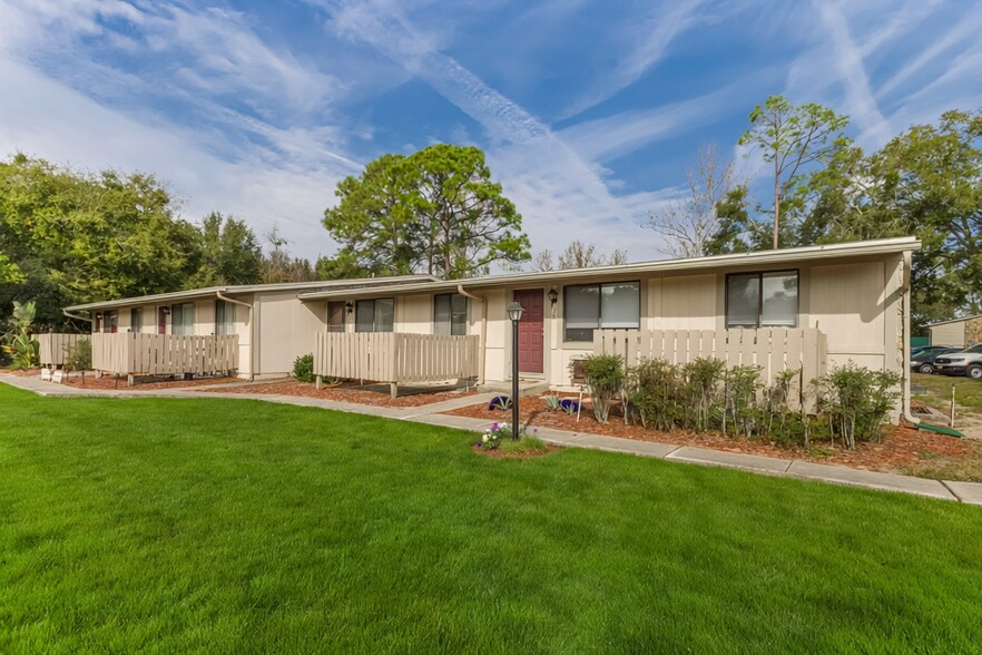Primary Photo Of 33230 Ryan Dr, Leesburg Apartments For Sale