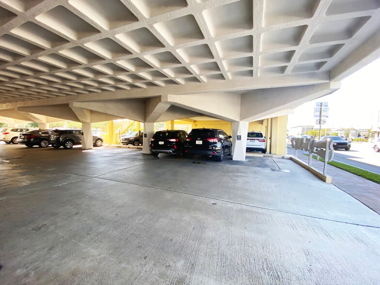 More Photos Of 420 S Dixie Hwy, Coral Gables Loft Creative Space For Sale