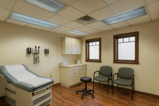 More Photos Of 941 Steubenville Ave, Cambridge Office For Lease