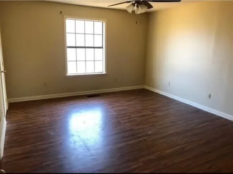 More Photos Of 101-103 Creek Bend Rd, Natchez Apartments For Sale