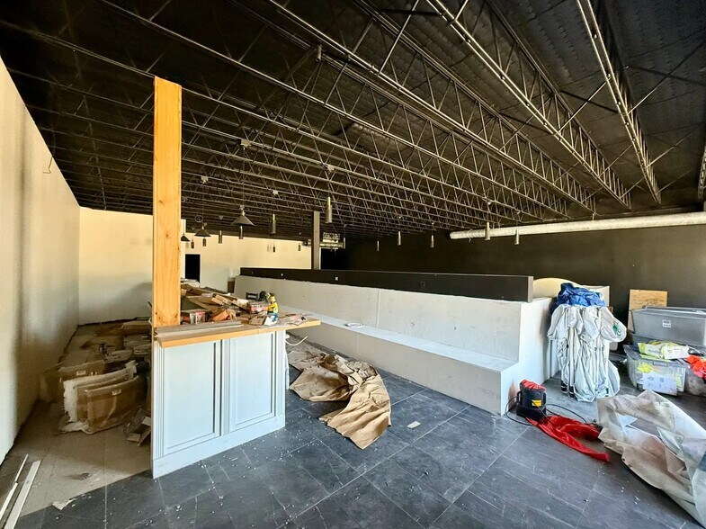 More Photos Of 8408 Scotland Ave, Baton Rouge Restaurant For Sale