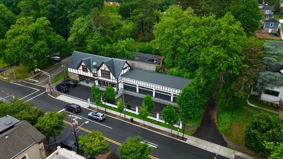 More Photos Of 821 Kinderkamack Rd, River Edge Auto Repair For Sale