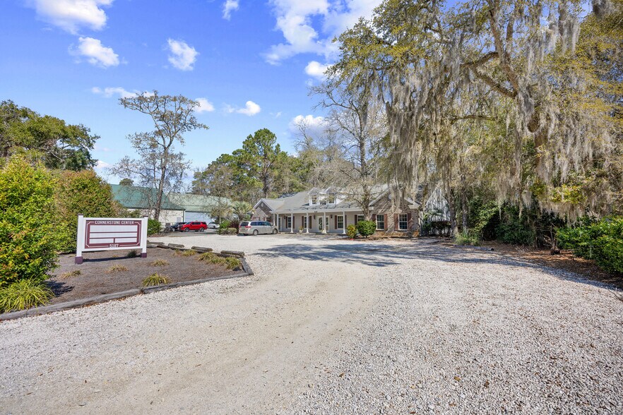 More Photos Of 5187 Horry Dr, Murrells Inlet Office For Lease