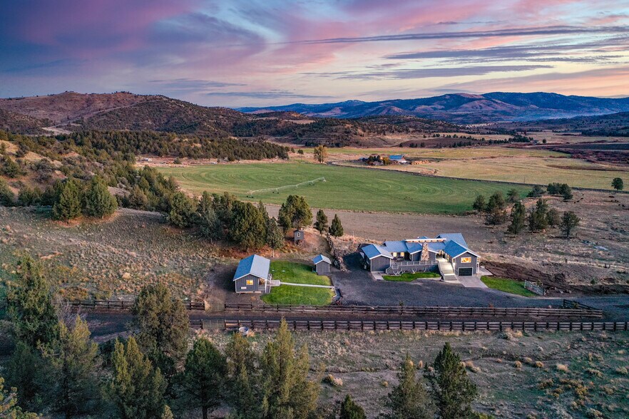 More Photos Of 28000 SE Paulina Hwy, Prineville Land For Sale