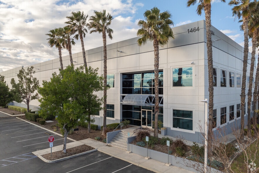 More Photos Of 1464 W Merrill Ave, Rialto Distribution For Lease