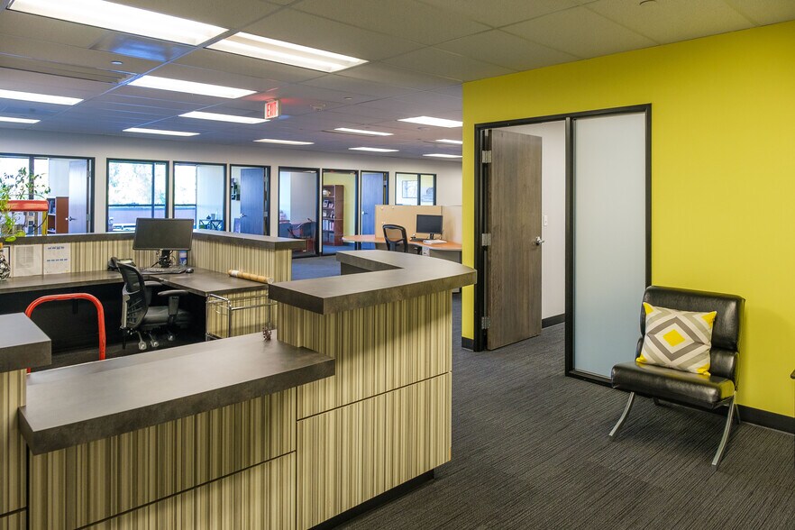 More Photos Of 805 Broadway St, Vancouver Office For Lease