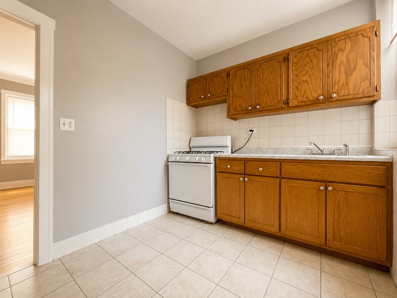 More Photos Of 7205 S. Bennett ave, Chicago Multifamily For Sale