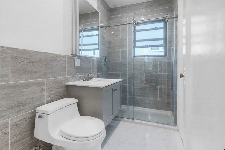 More Photos Of 4320 Hamilton Pl, Flushing Apartments For Sale