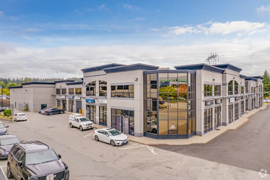 More Photos Of 15272 Croydon Dr, Surrey Office Residential For Sale