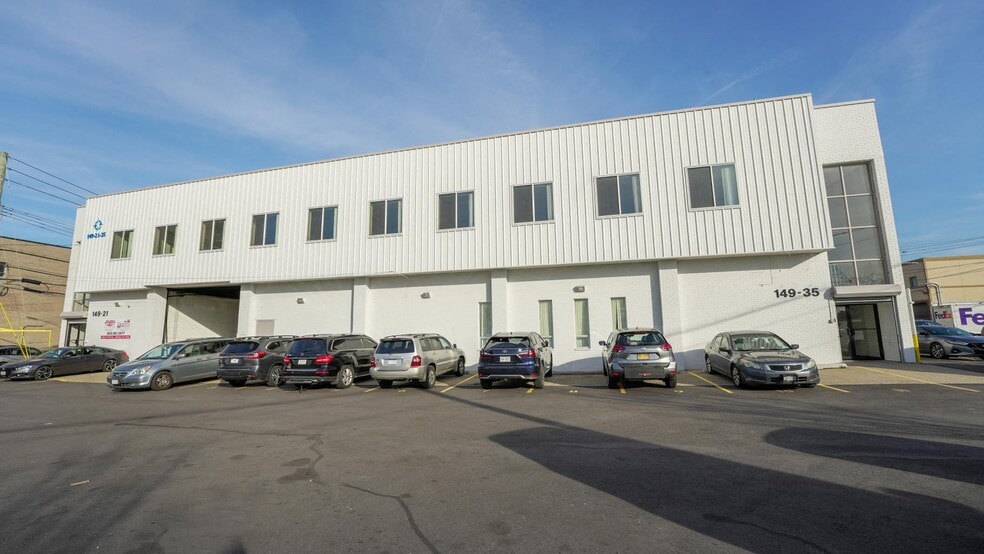 More Photos Of 149-35 177th St, Jamaica Flex For Lease