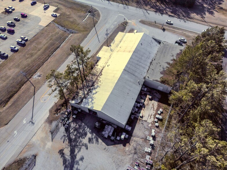 More Photos Of 2750 S Harper Rd, Corinth Manufacturing For Sale