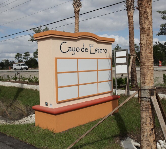 More Photos Of 19970-19976 S Tamiami Trl, Estero Storefront Retail Office For Lease