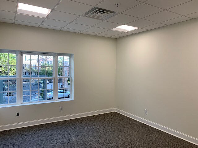 More Photos Of 28 Broad St, Charleston Coworking Space
